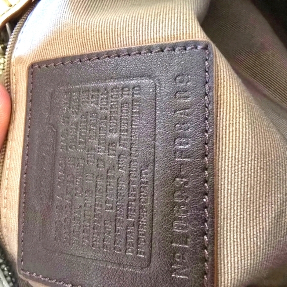 Coach Vintage Soho Double Buckle Cream & Brown Tote in Beautiful Condition! - Picture 6 of 12